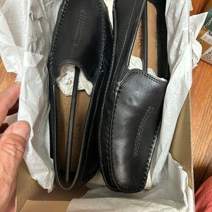 Clarks Size 9.5 Mansell Loafers BLACK (87736)